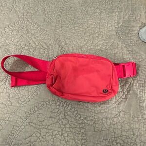 Lululemon Everywhere Belt Bag 1L